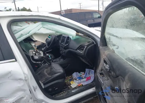 2019 Jeep Cherokee Limited z USA, uszkodzony, nr VIN 1C4PJMDX1KD104079